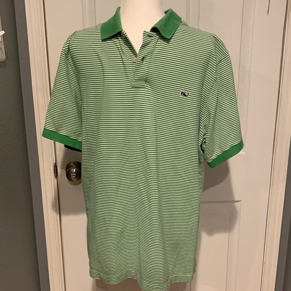 Vineyard Vines short sleeve stripped polo.